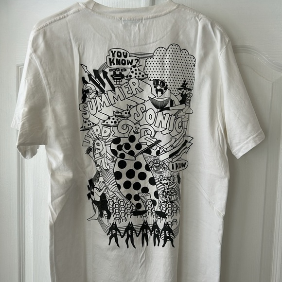 White Summer Sonic Graphic T-Shirt
SummerSonic 2016 August - Picture 2 of 5